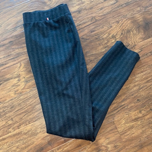 Tommy Hilfiger striped pants - Picture 2 of 7